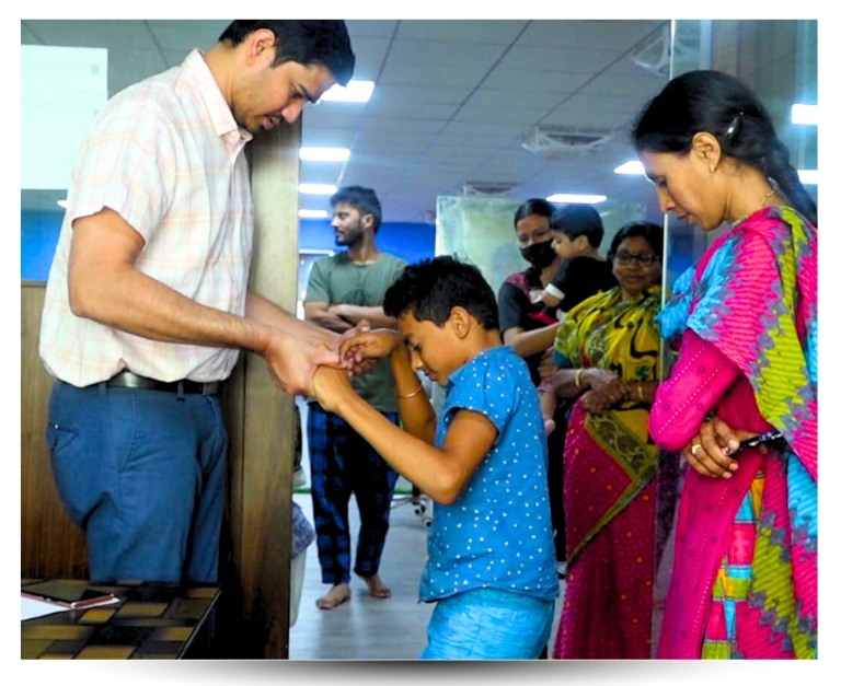 dr karthik gudaru best orthopedic doctor for kids in hyderabad